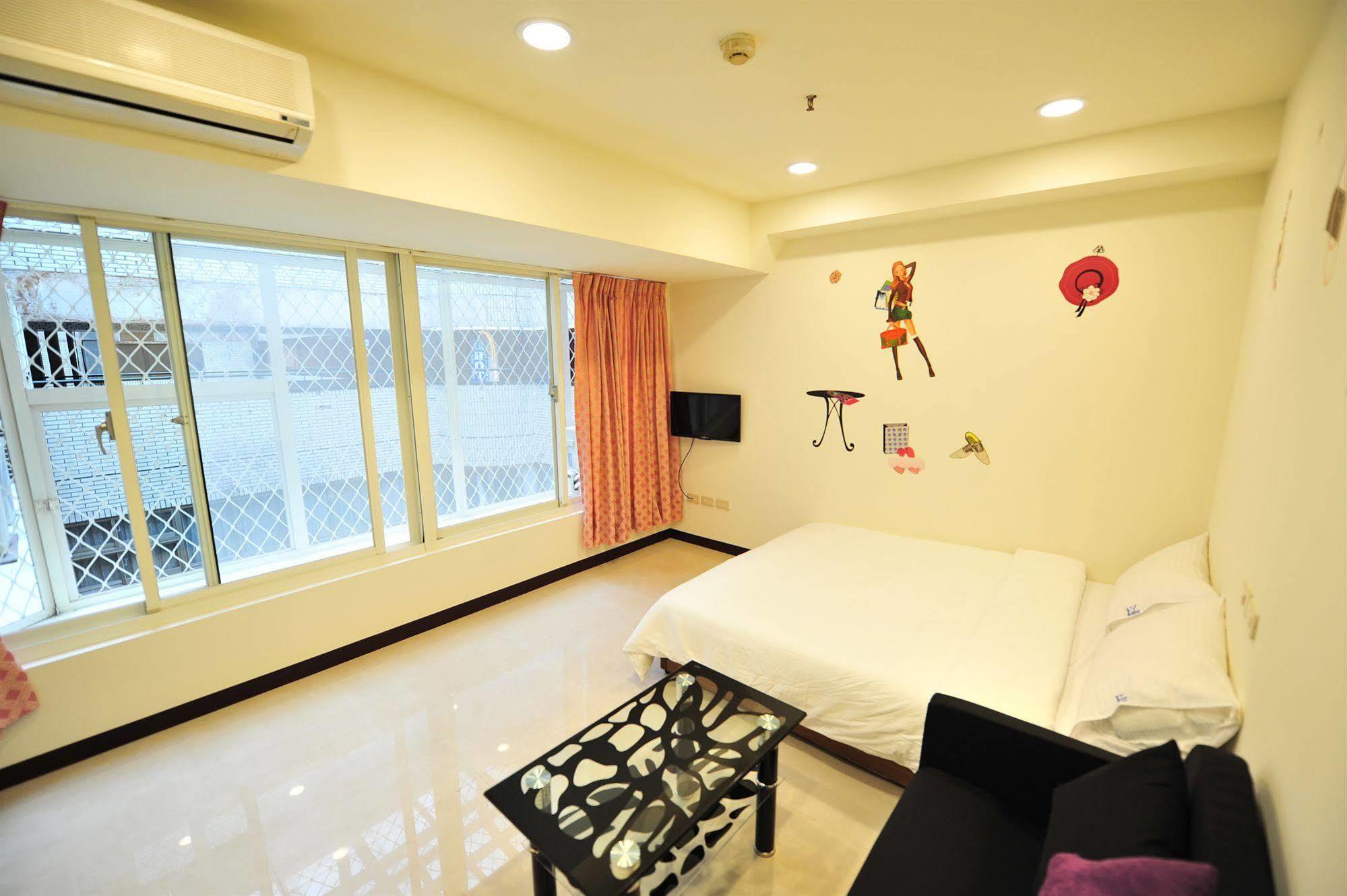 Ezbookers Dunhua Hotel Taipei Exterior photo