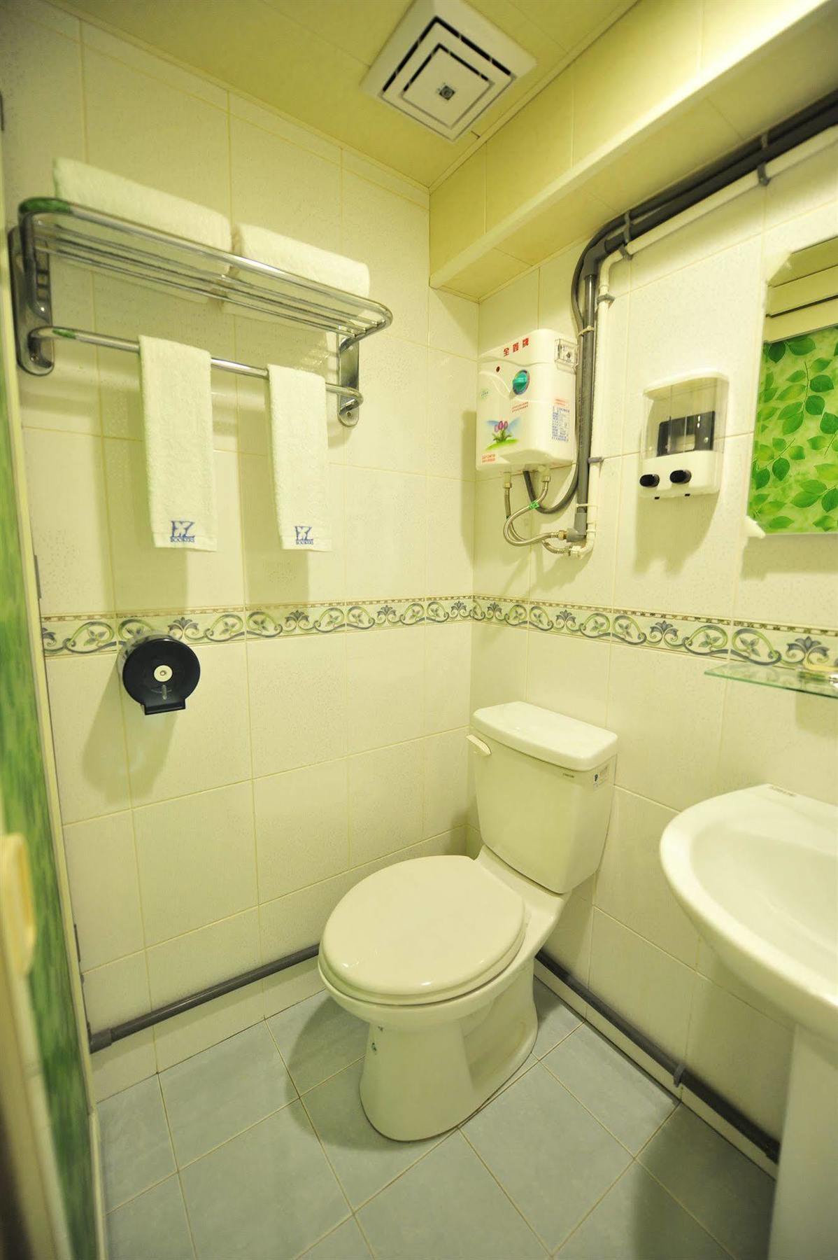 Ezbookers Dunhua Hotel Taipei Exterior photo
